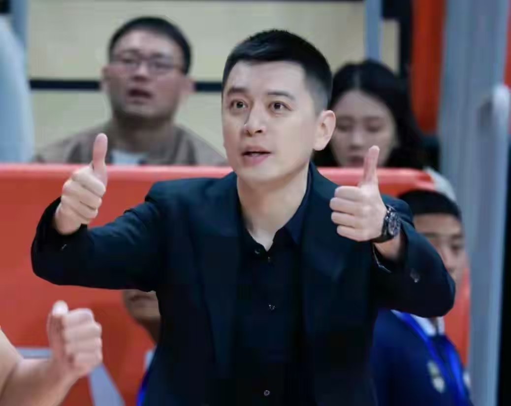 辽宁男篮进取余韵，全力备战，稳扎稳打的简单介绍
