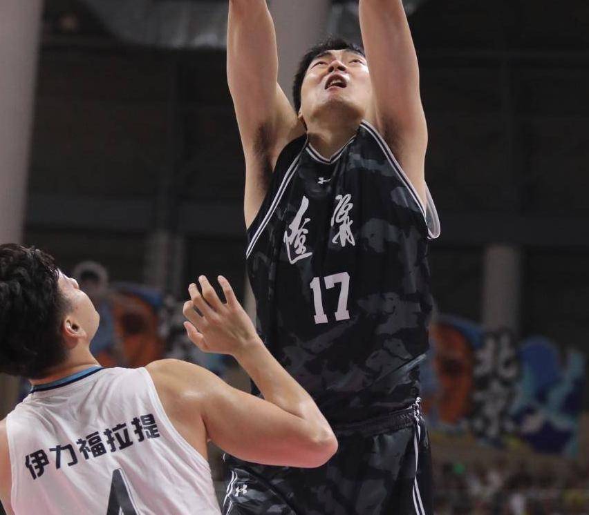 弗格31分辽宁胜四川西尔扎提15分新疆胜同曦