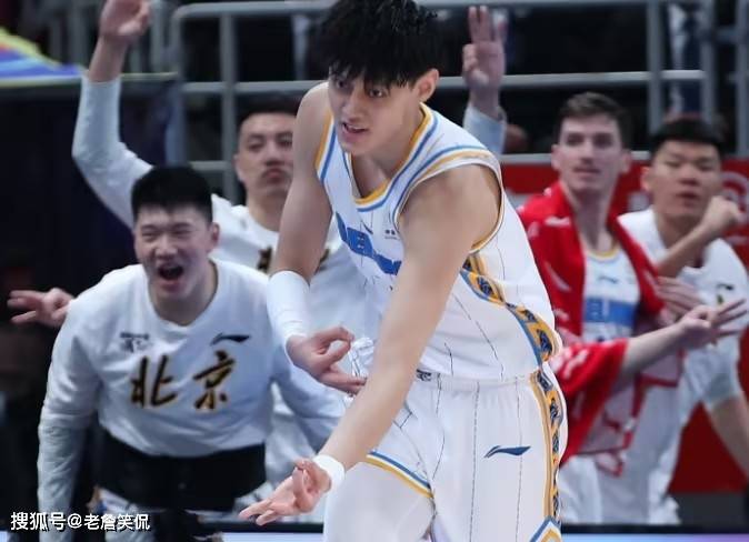 北京男篮精彩绝伦，强势击败山西队(北京男篮精彩绝伦,强势击败山西队队员)