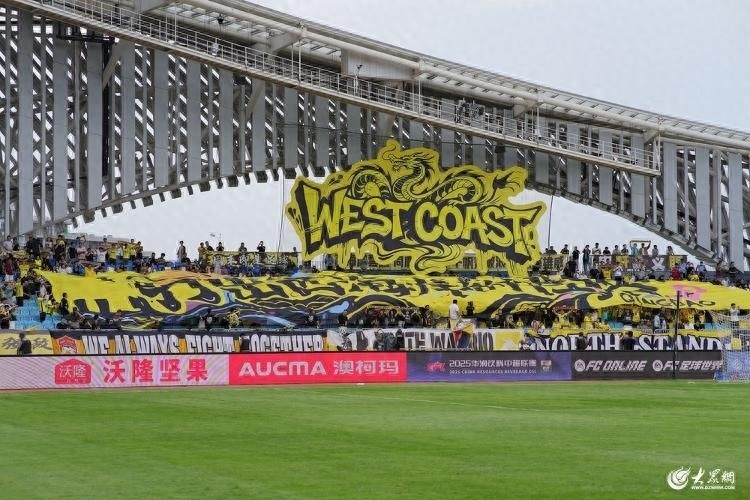 包含1-0！青岛西海岸力克青岛海牛，兰克尔-泽表现平平，戴维森世界波的词条