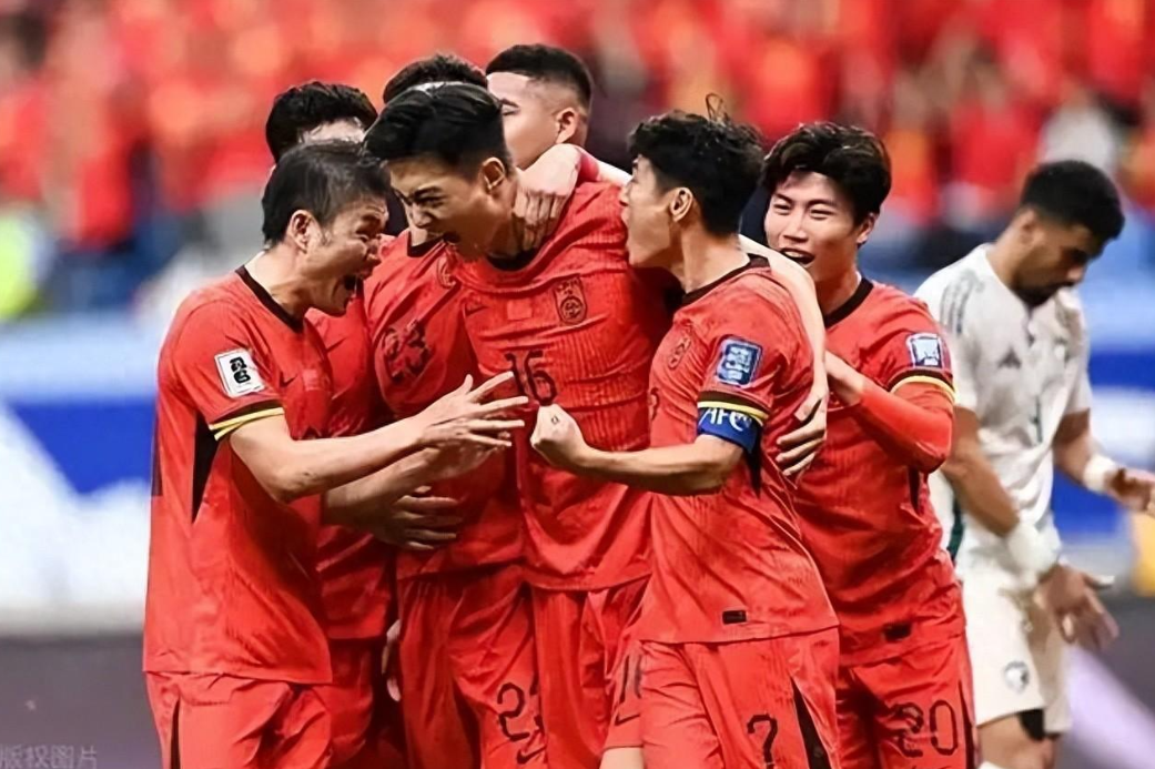 一场2-1绝杀，让中国队争冠起死回生，还送亚洲冠军2连败垫